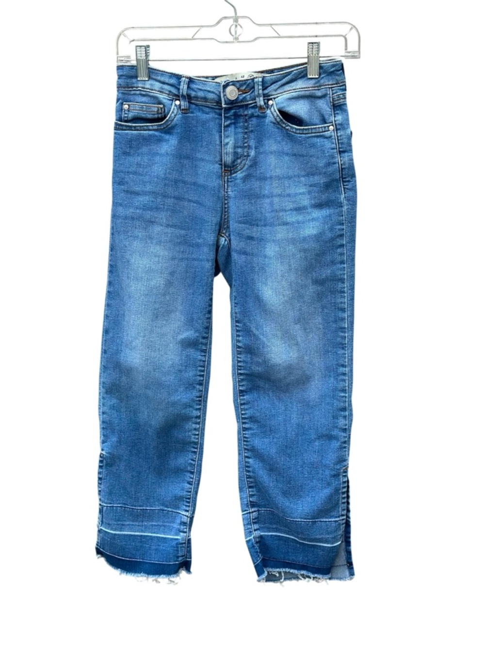 Denim&Co Blue Cropped Raw Hem Jeans- Size 4- Fray Hem